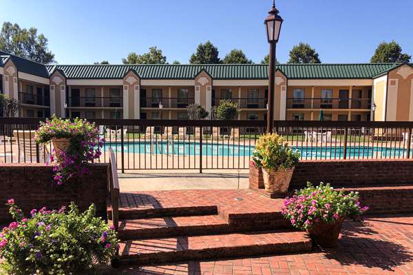 Pool - Quality Inn Morganton - I-40, Exit 105