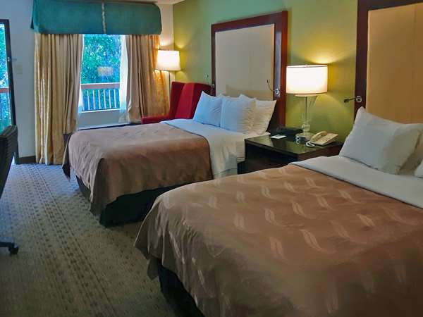 - Quality Inn Morganton - I-40, Exit 105