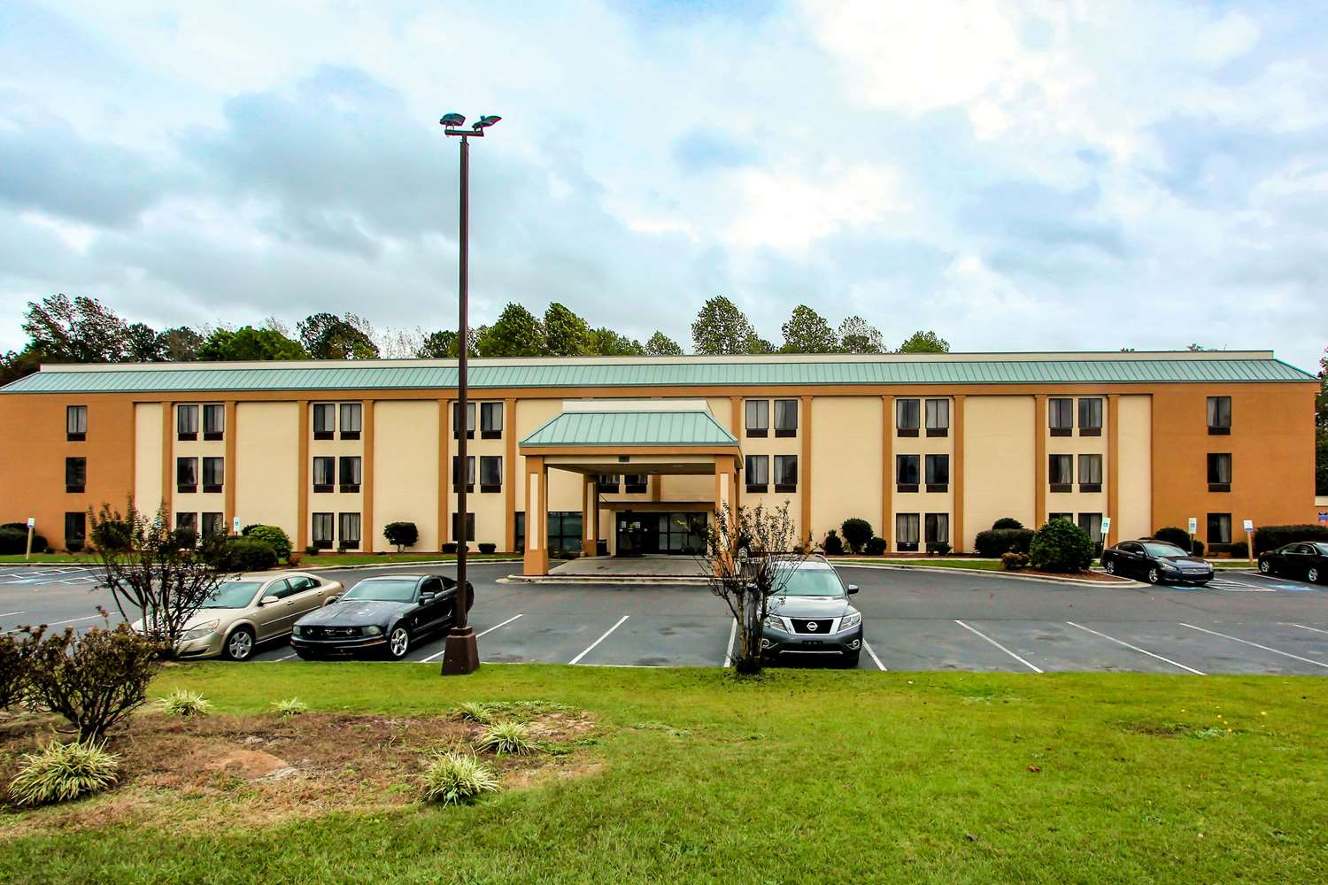 Quality Inn Fayetteville, NC See Discounts