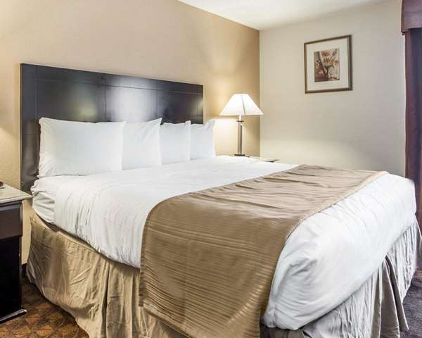  - Quality Inn & Suites Coliseum Greensboro - I-40, Exit 217