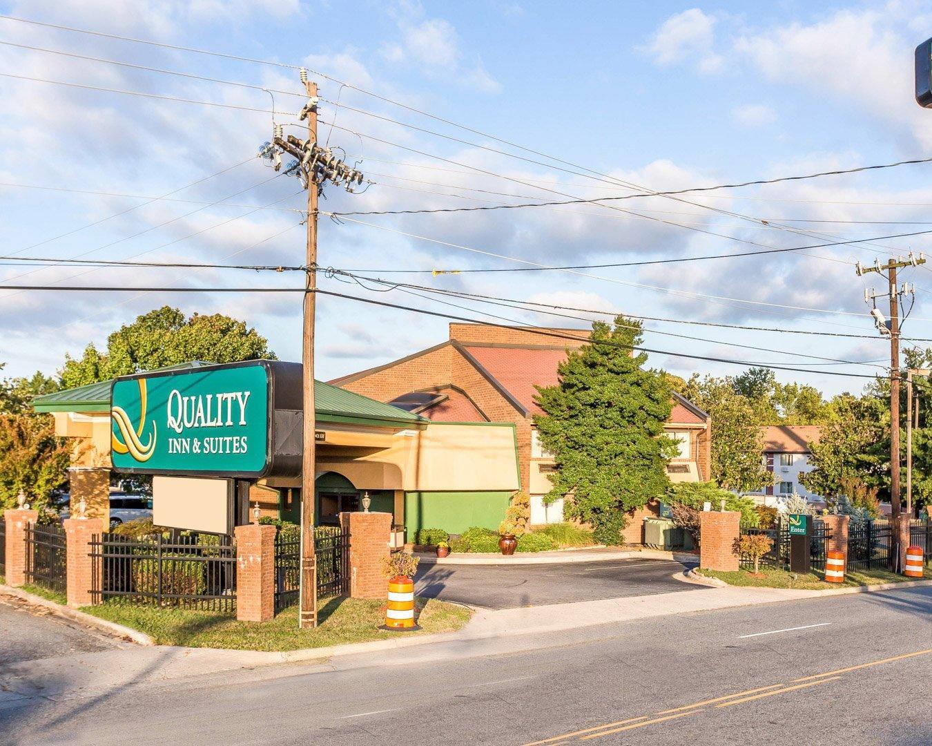 Quality Inn and Suites Coliseum hotel in Greensboro, NC