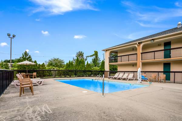 Pool - Quality Inn Battleboro - I-95, Exit 145
