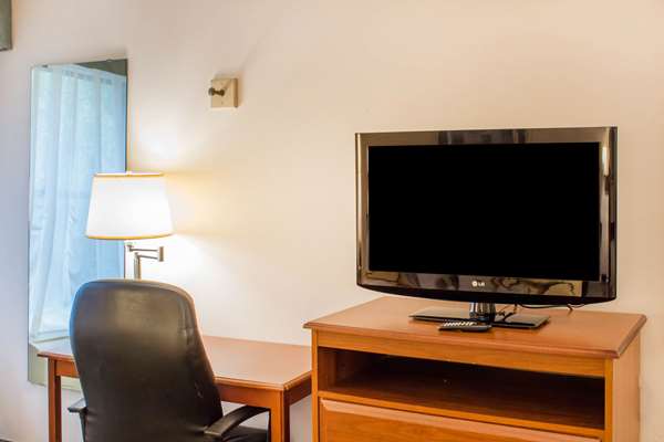  - Econo Lodge Walnut Creek Raleigh