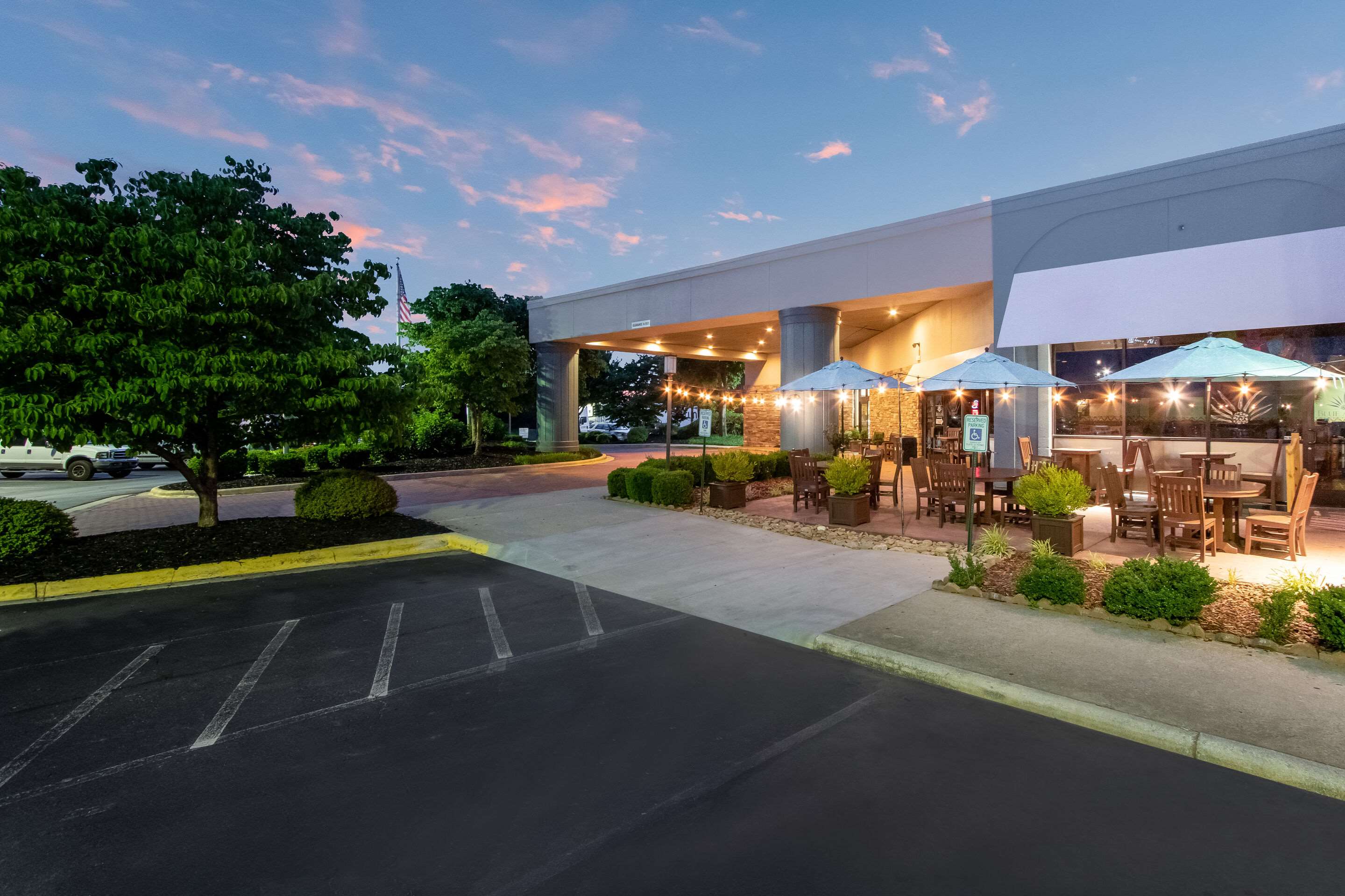 Hotel exterior | Clarion Inn Asheville Airport