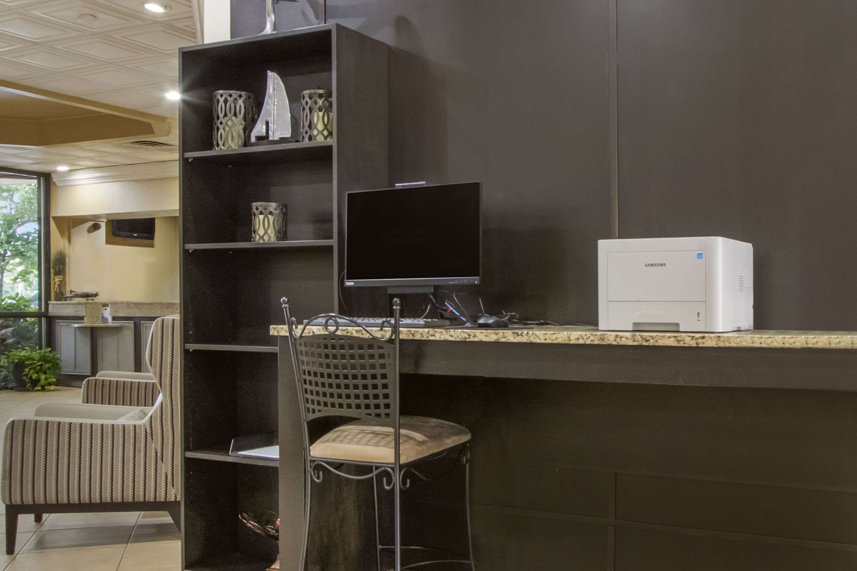 Business center | Clarion Inn Asheville Airport
