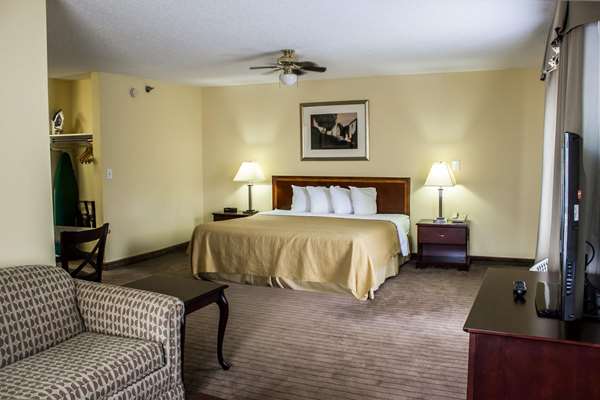 Suite - Quality Inn Fuquay-Varina