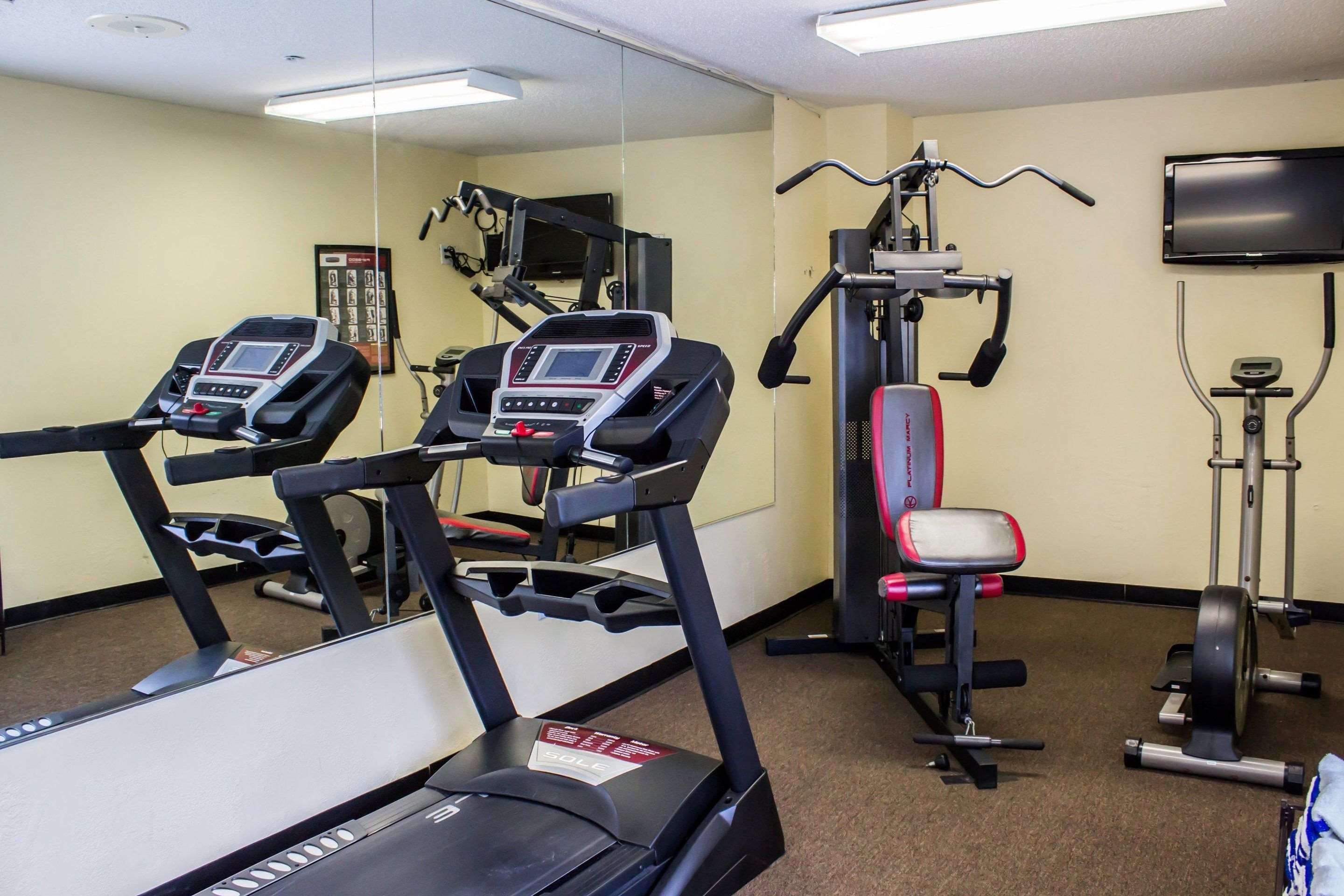 Exercise room with cardio equipment