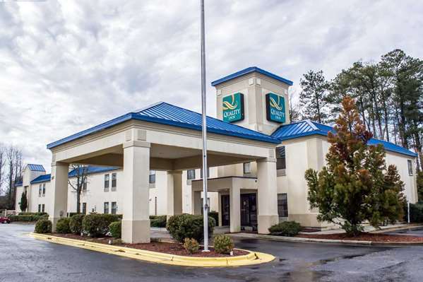 Exterior view - Quality Inn Fuquay-Varina