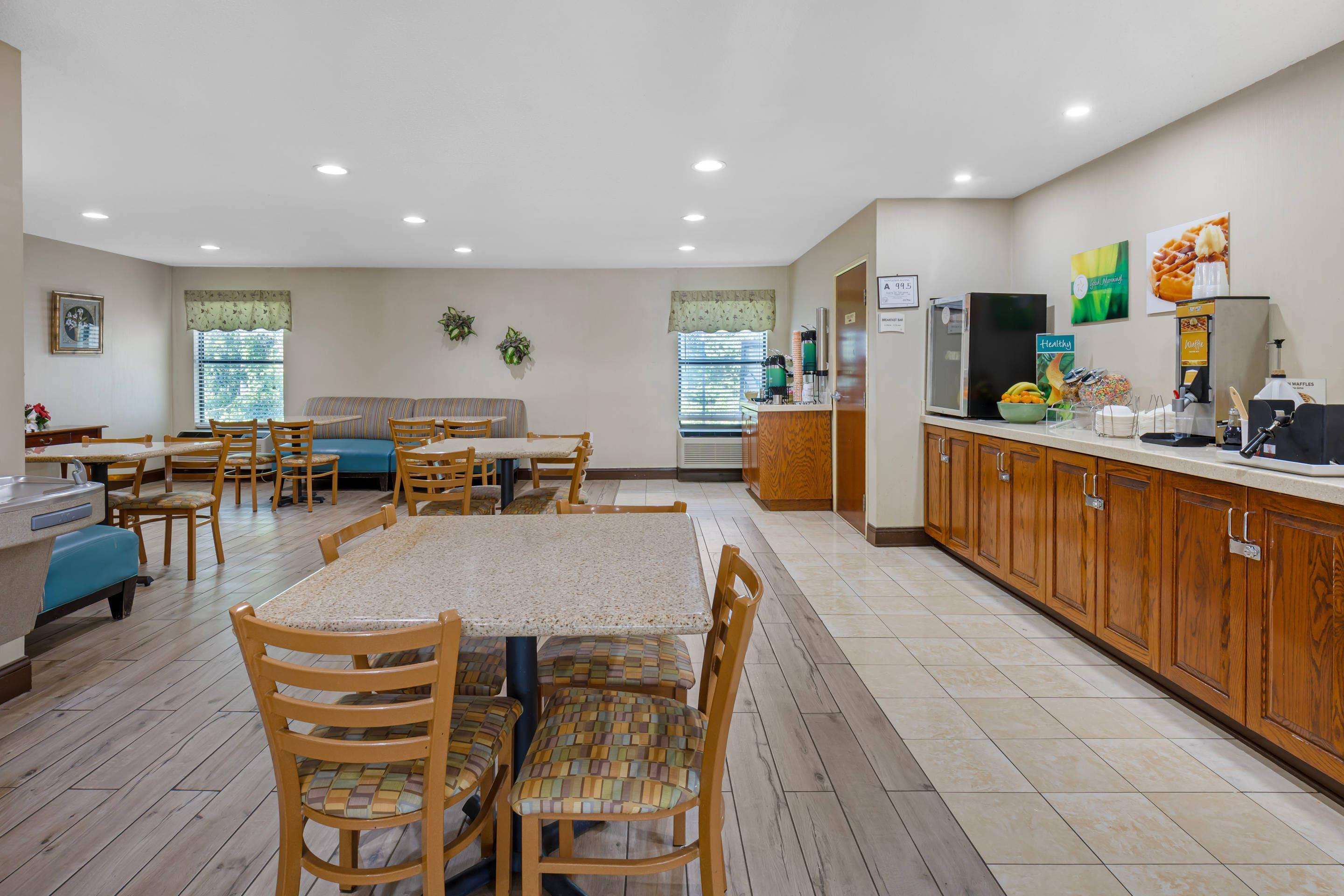 Breakfast area