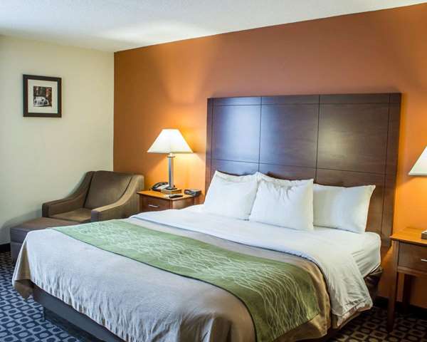  - Comfort Inn Fayetteville - I-95, Exit 49