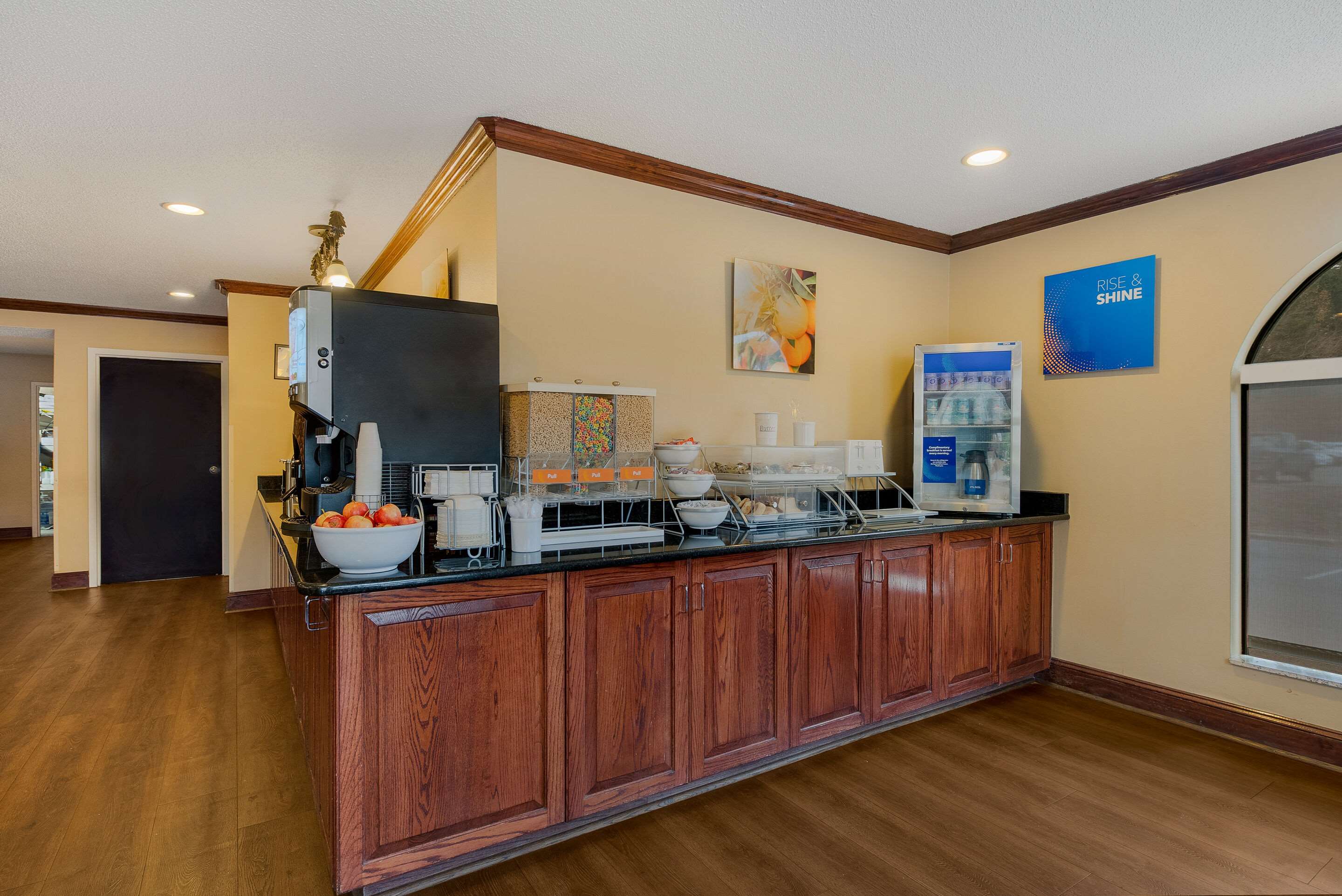 Breakfast area