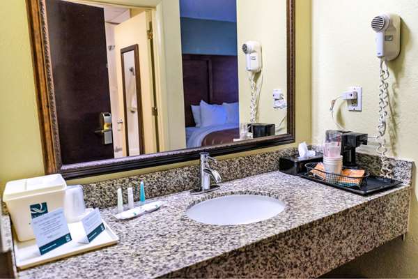  - Quality Inn Whiteville