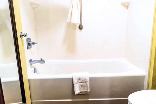  - Quality Inn Whiteville