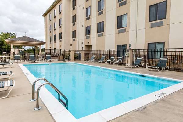Pool - Sleep Inn & Suites Mount Olive