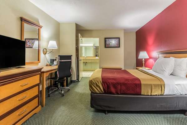  - Econo Lodge Whiteville