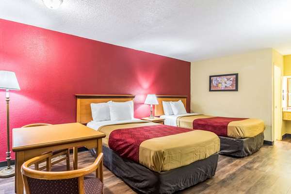  - Econo Lodge Whiteville
