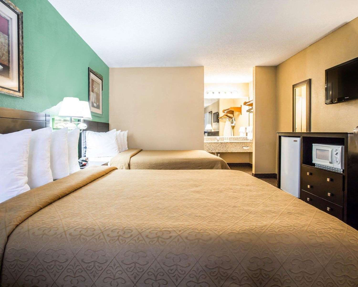 Quality Inn Andrews, NC See Discounts