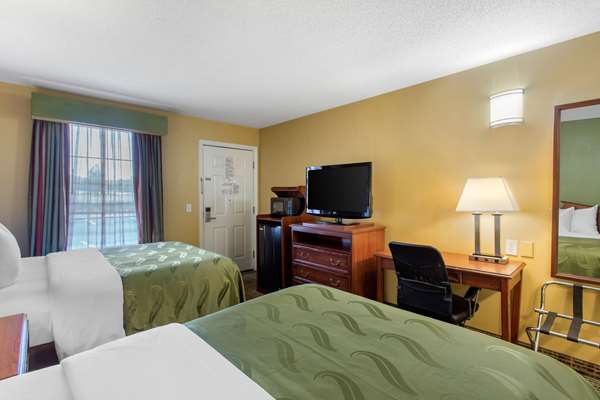  - Quality Inn Laurinburg - I-74, Exit 183