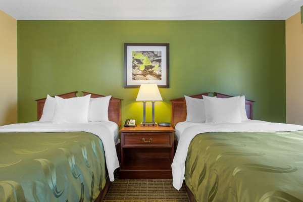  - Quality Inn Laurinburg - I-74, Exit 183