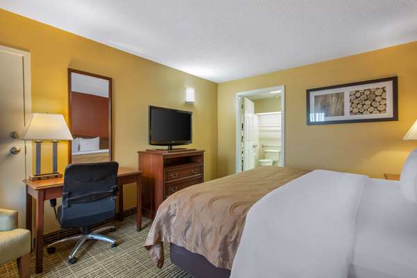  - Quality Inn Laurinburg - I-74, Exit 183