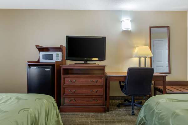  - Quality Inn Laurinburg - I-74, Exit 183