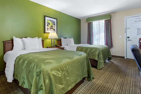  - Quality Inn Laurinburg - I-74, Exit 183