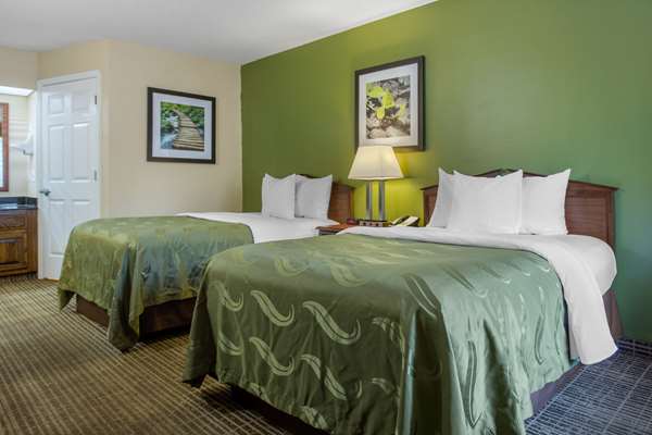  - Quality Inn Laurinburg - I-74, Exit 183