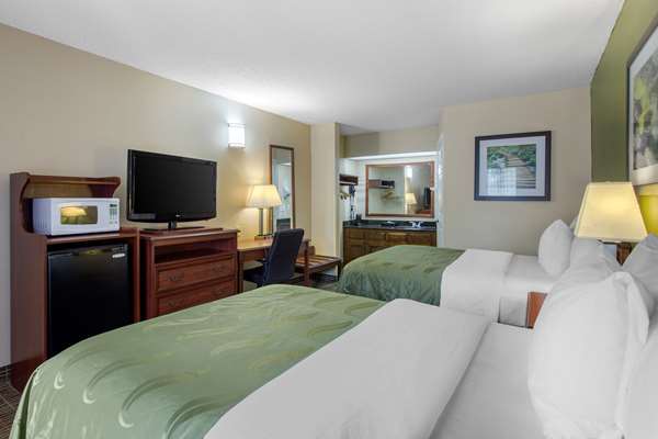 - Quality Inn Laurinburg - I-74, Exit 183