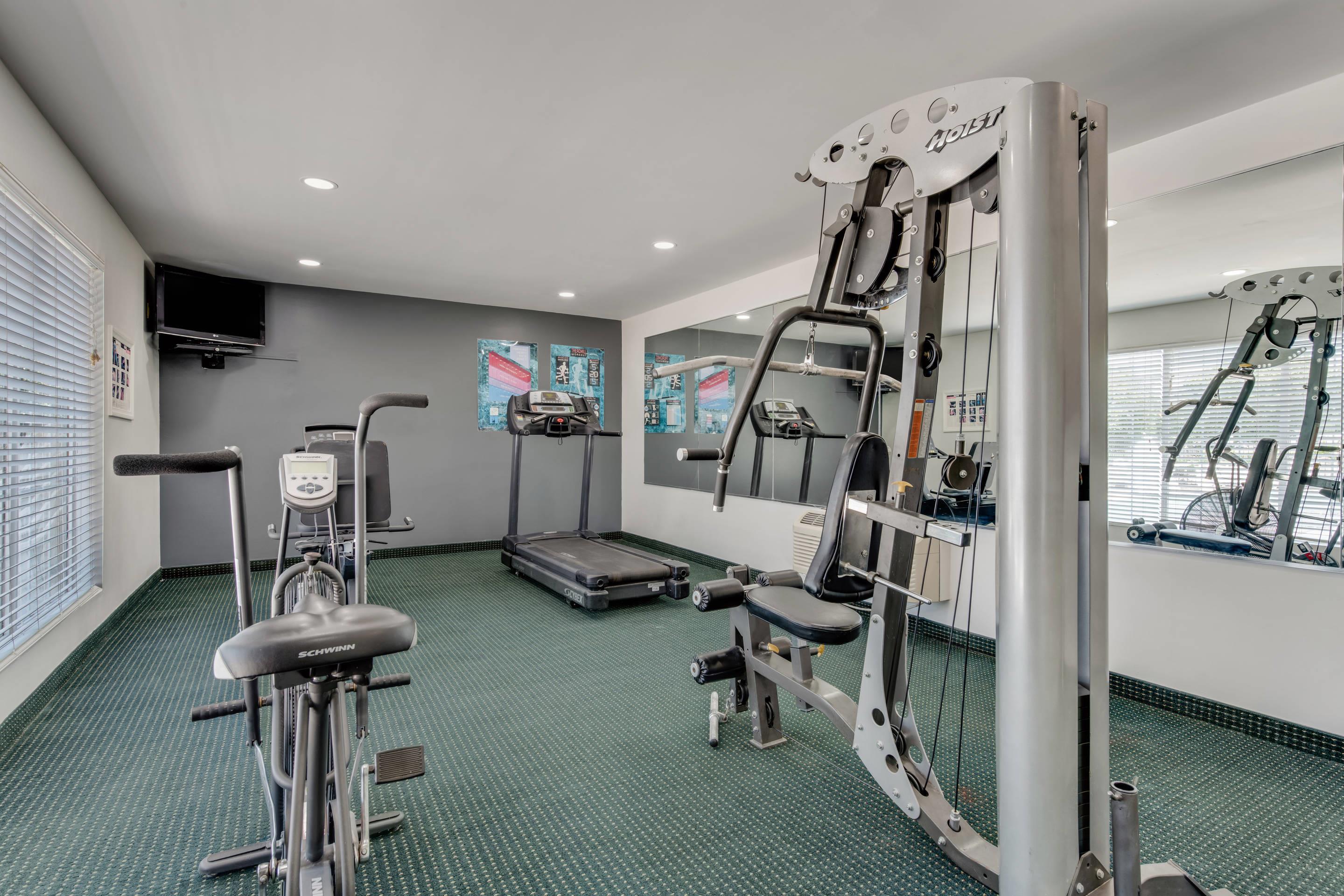 Exercise room with cardio equipment