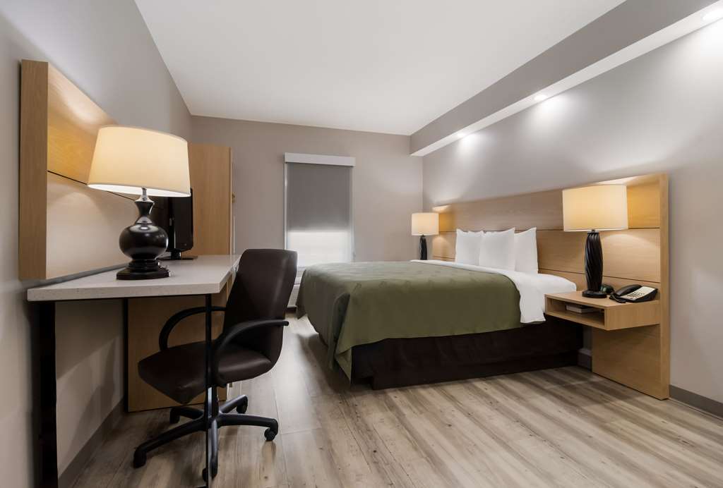 QUALITY INN GOLDSBORO-guestroom-Guest Room,On-Site.jpg
