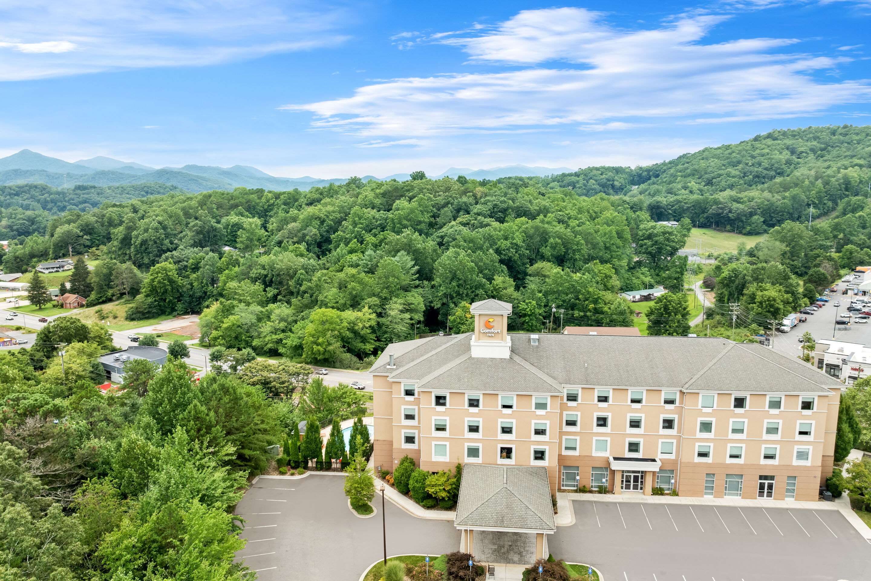 Aerial View of Exterior | Comfort Inn Sylva - Cullowhee