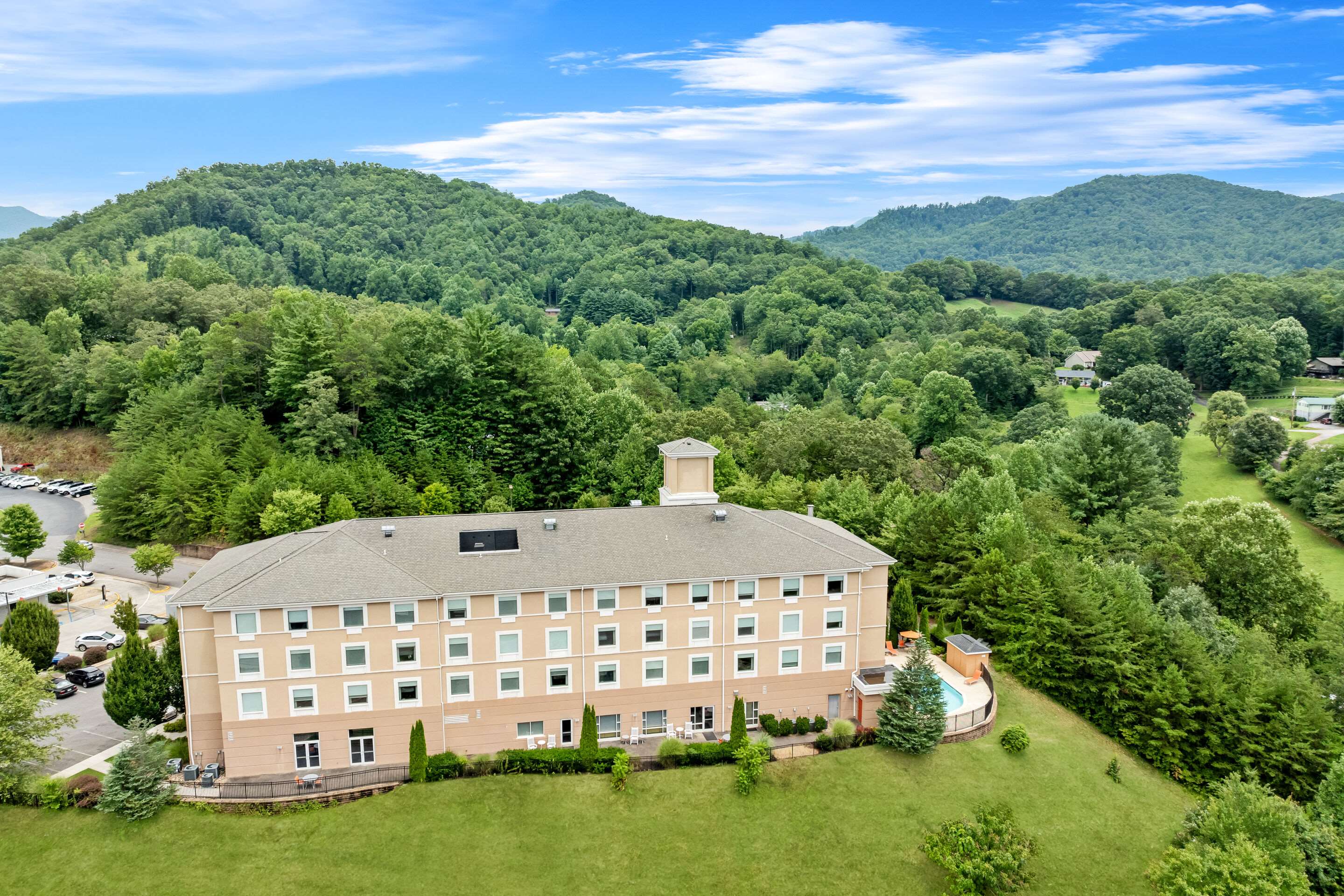 Aerial View of Exterior | Comfort Inn Sylva - Cullowhee