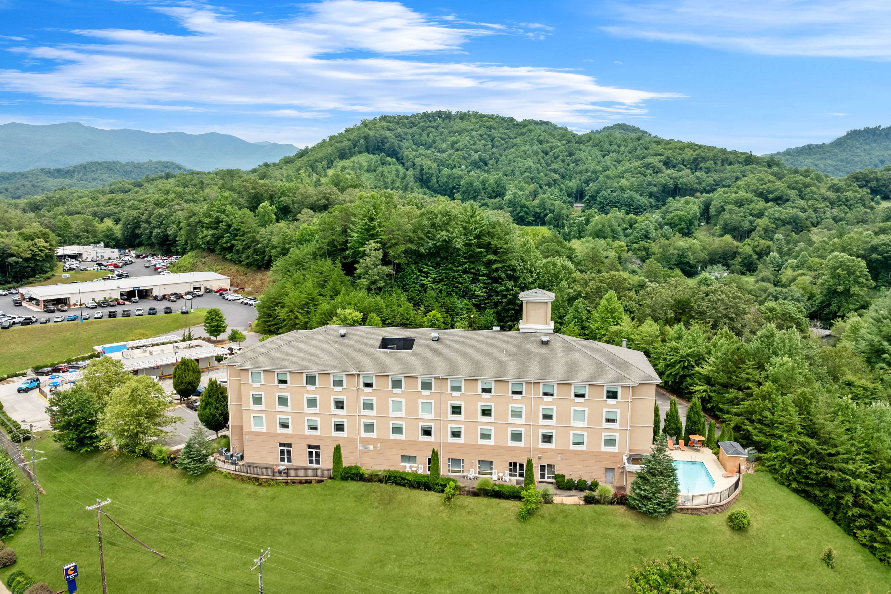 Aerial View of Exterior | Comfort Inn Sylva - Cullowhee