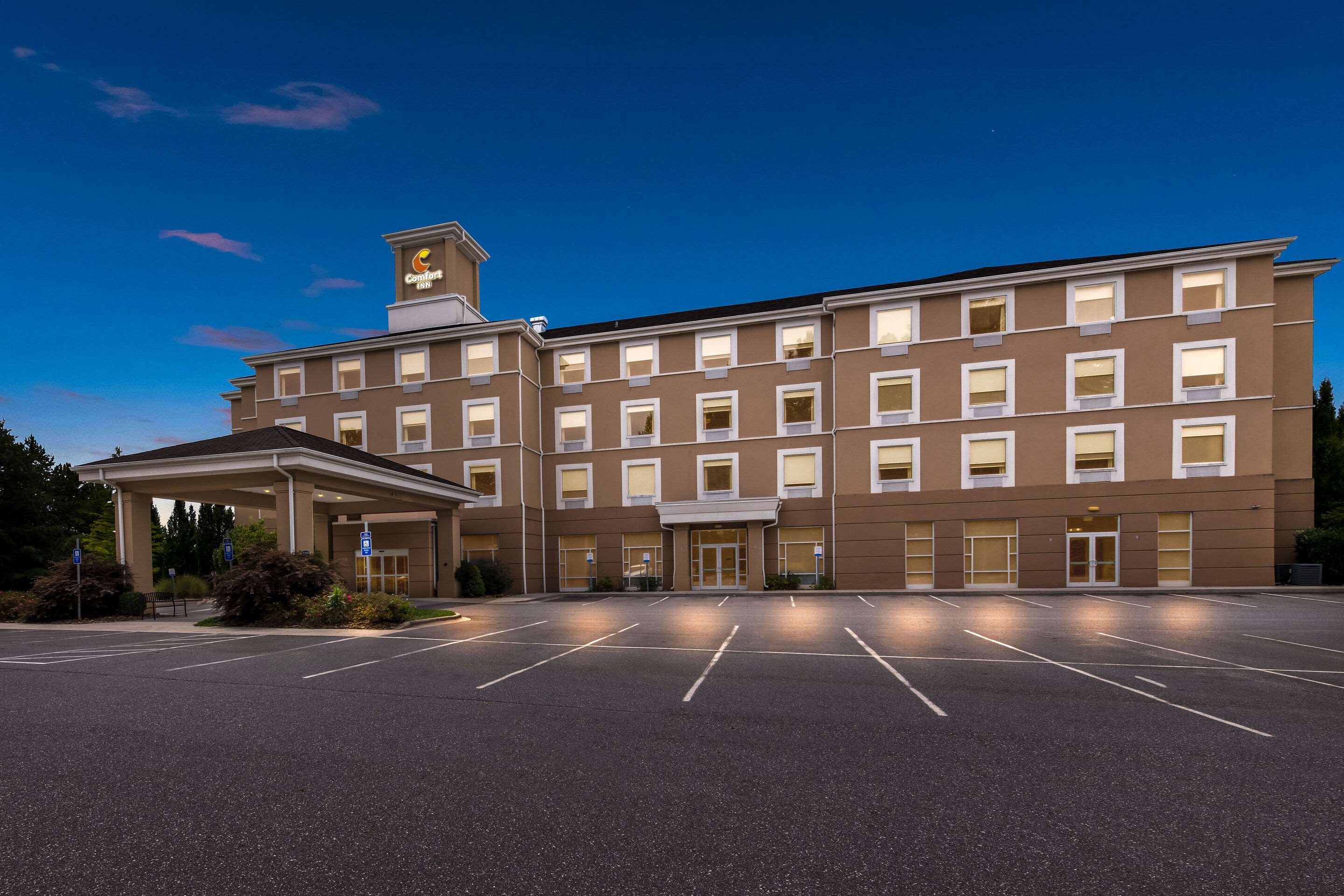 Hotel exterior | Comfort Inn Sylva - Cullowhee