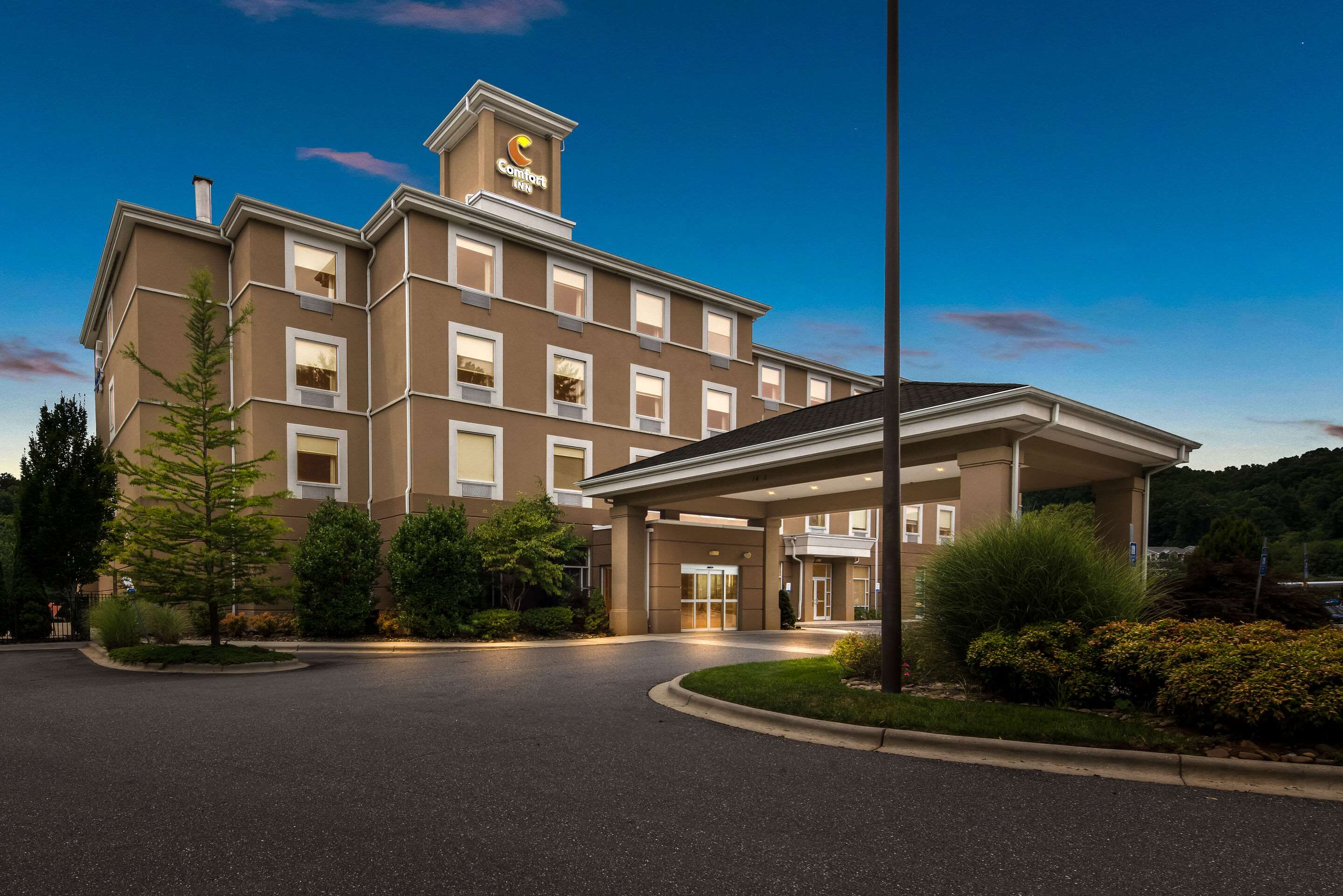 Hotel exterior | Comfort Inn Sylva - Cullowhee