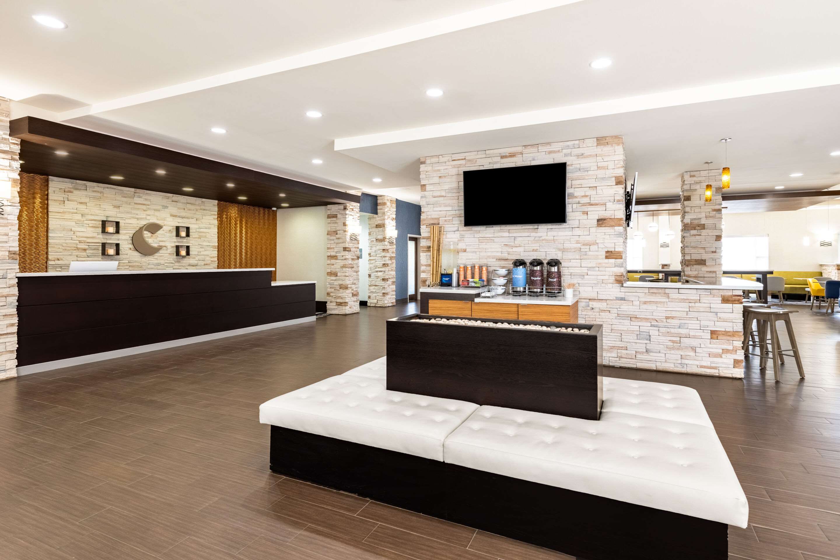 Front desk | Comfort Inn Sylva - Cullowhee