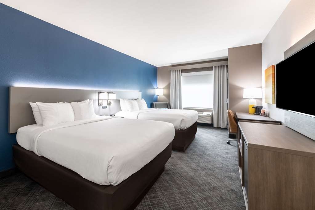 COMFORT INN SYLVA - CULLOWHEE-guestroom-Guest Room,On-Site.jpg