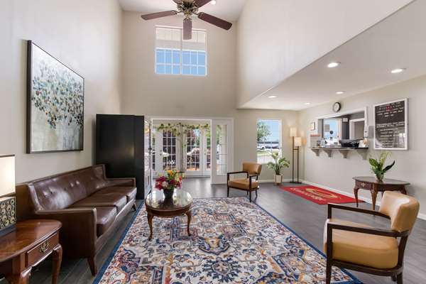  - Econo Lodge Greenville