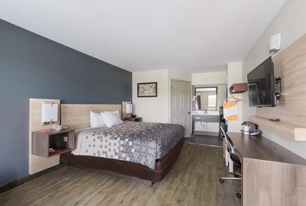  - Econo Lodge Greenville