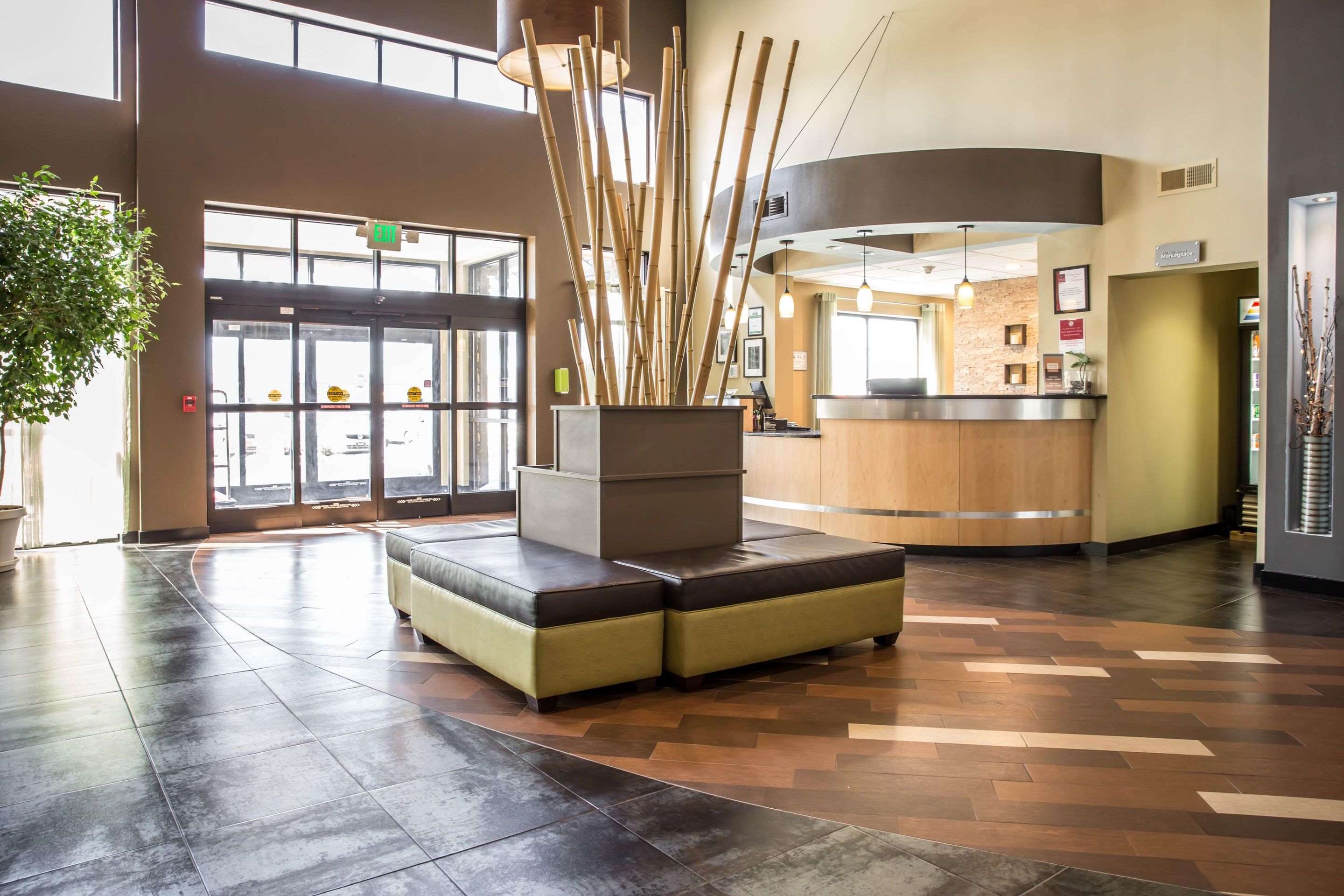 Spacious lobby with sitting area | Comfort Suites New Bern near Cherry Point