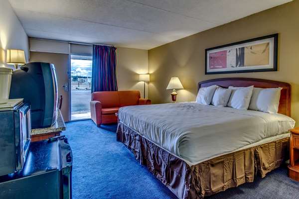  - Econo Lodge Lumberton - I-95, Exit 19