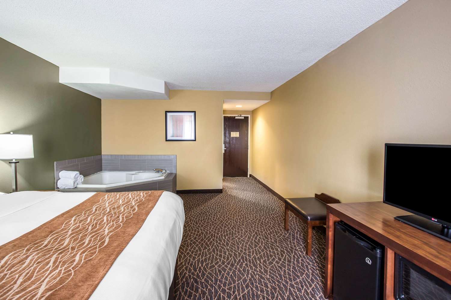 Comfort Inn & Suites Kannapolis, NC See Discounts