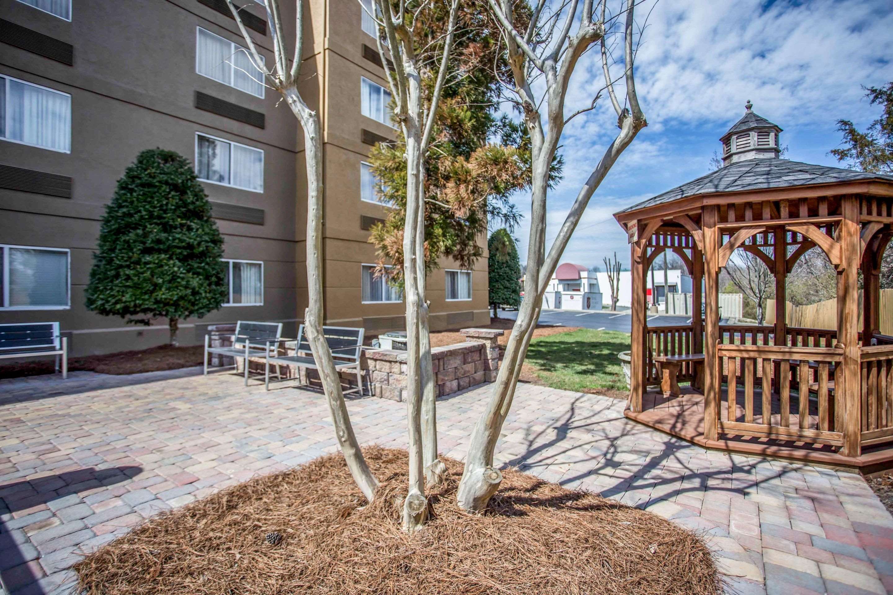 Relax on the hotel patio | Comfort Inn & Suites Kannapolis - Concord