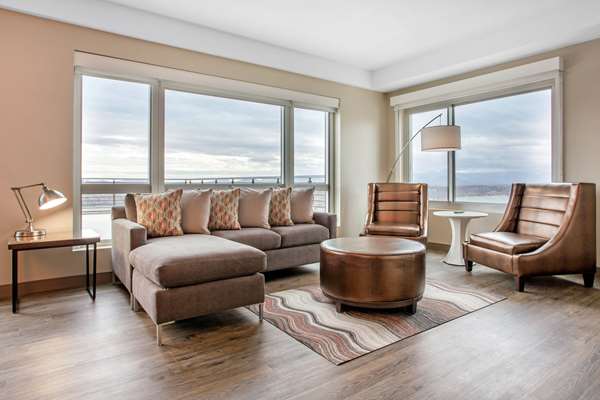 Suite - Cambria Hotel Downtown Asheville - I-240, Exit 4C