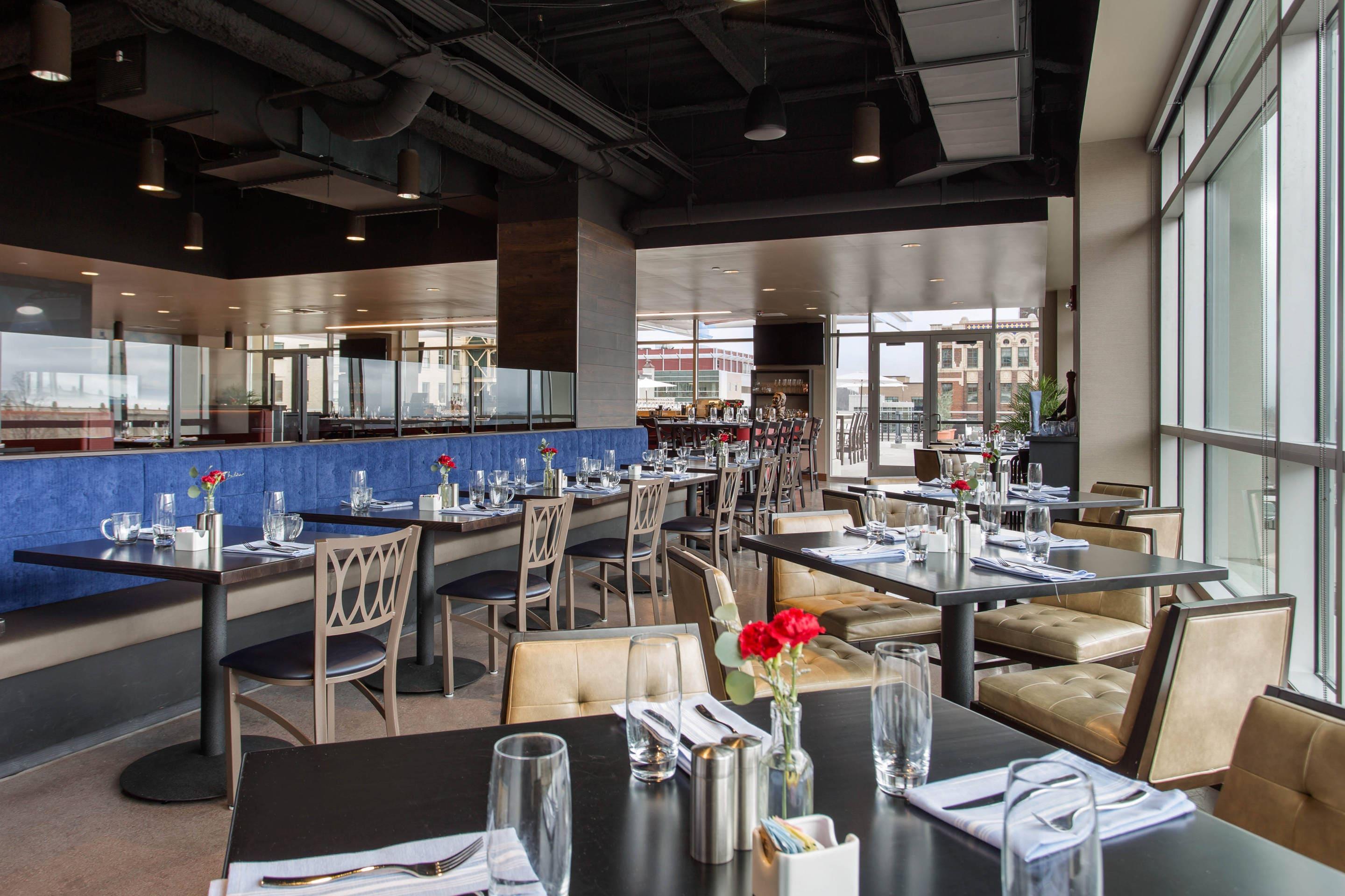 On-site restaurant | Cambria Hotel Downtown Asheville