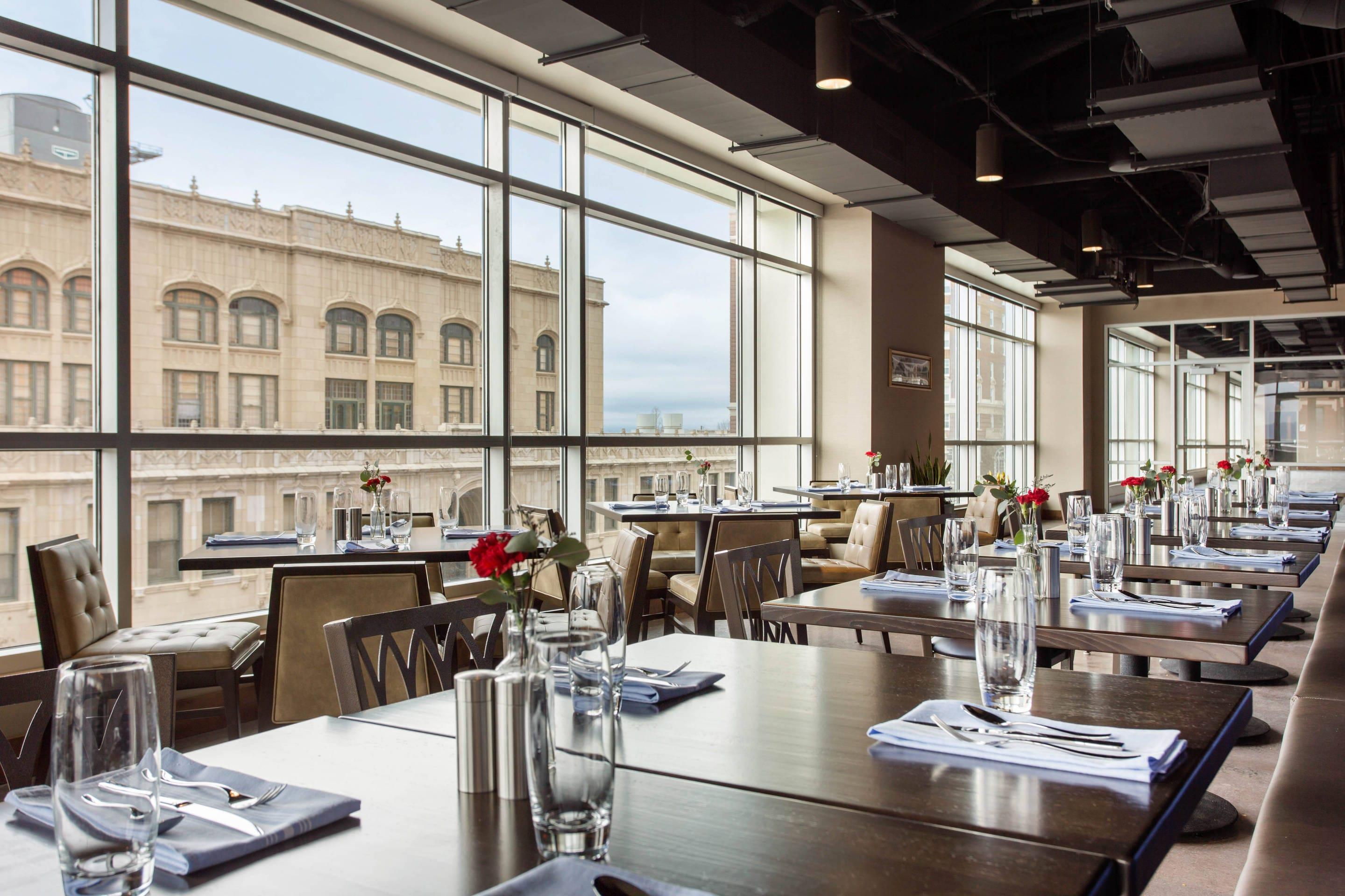 On-site restaurant | Cambria Hotel Downtown Asheville