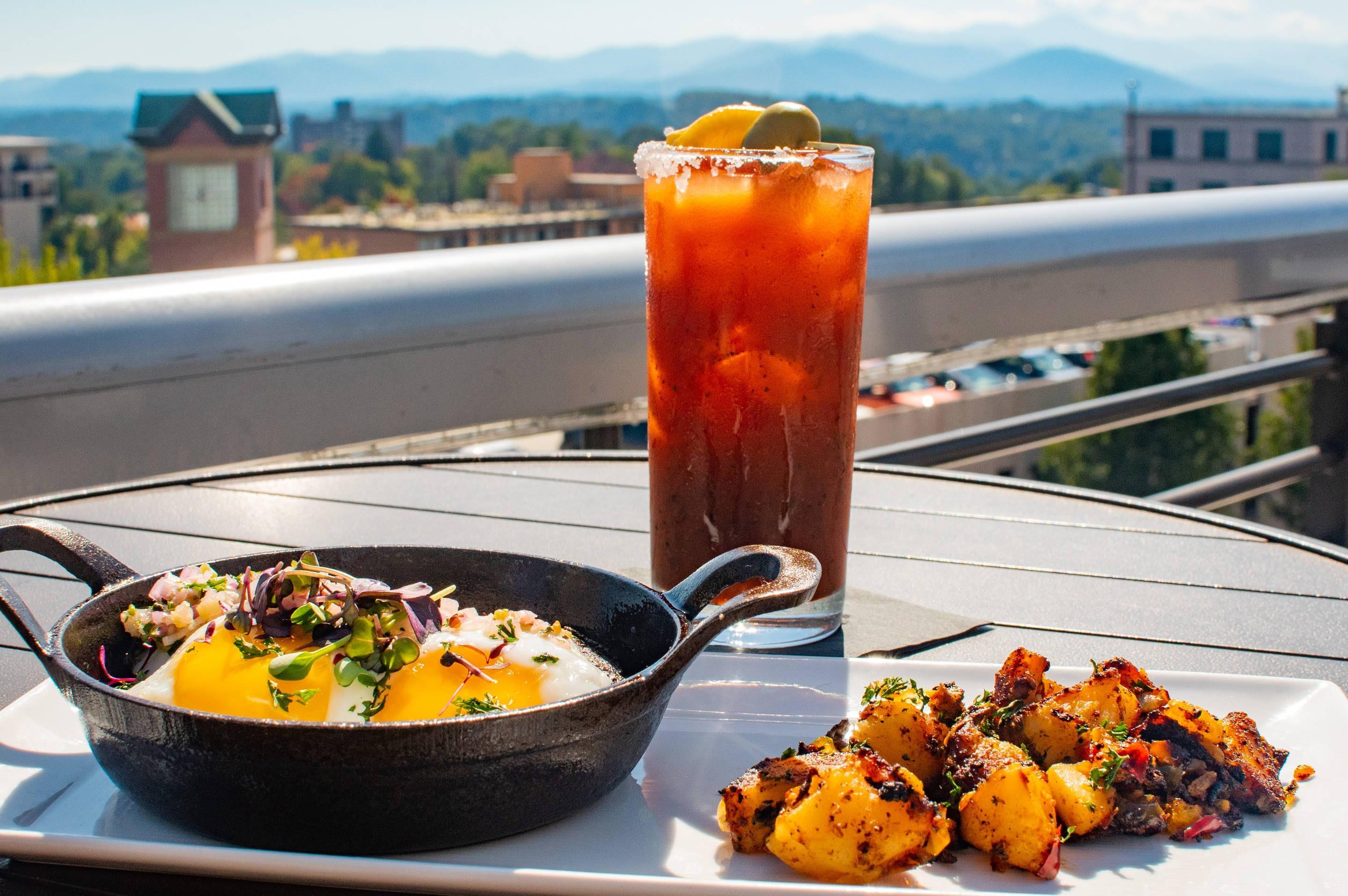 On-site restaurant | Cambria Hotel Downtown Asheville