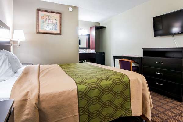  - Econo Lodge Selma - I-95, Exit 97