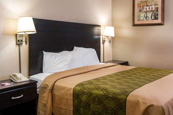  - Econo Lodge Selma - I-95, Exit 97