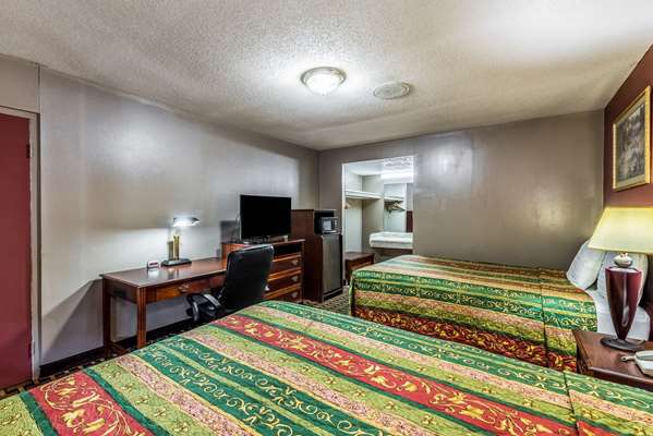  - Rodeway Inn Franklin